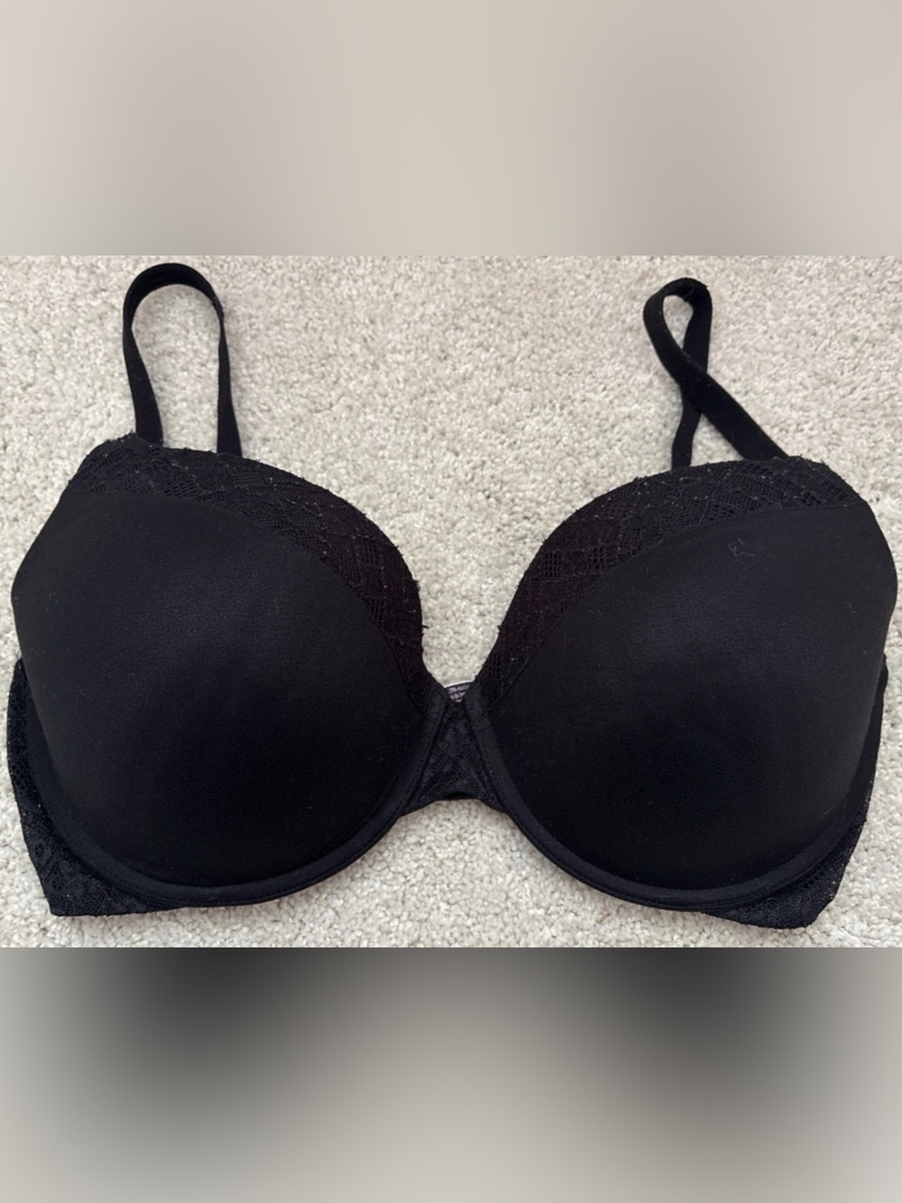 ✨ Victoria’s Secret Body by Victoria Perfect Shape Bra 38DDD Black Lace ✨